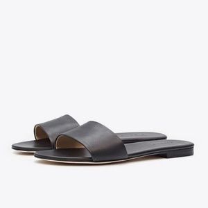 Black nisolo isla slides